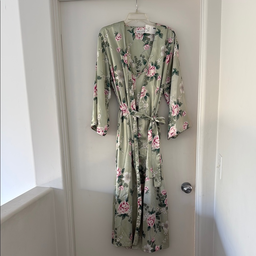 Oscar de la Renta Green Floral Pajama Set